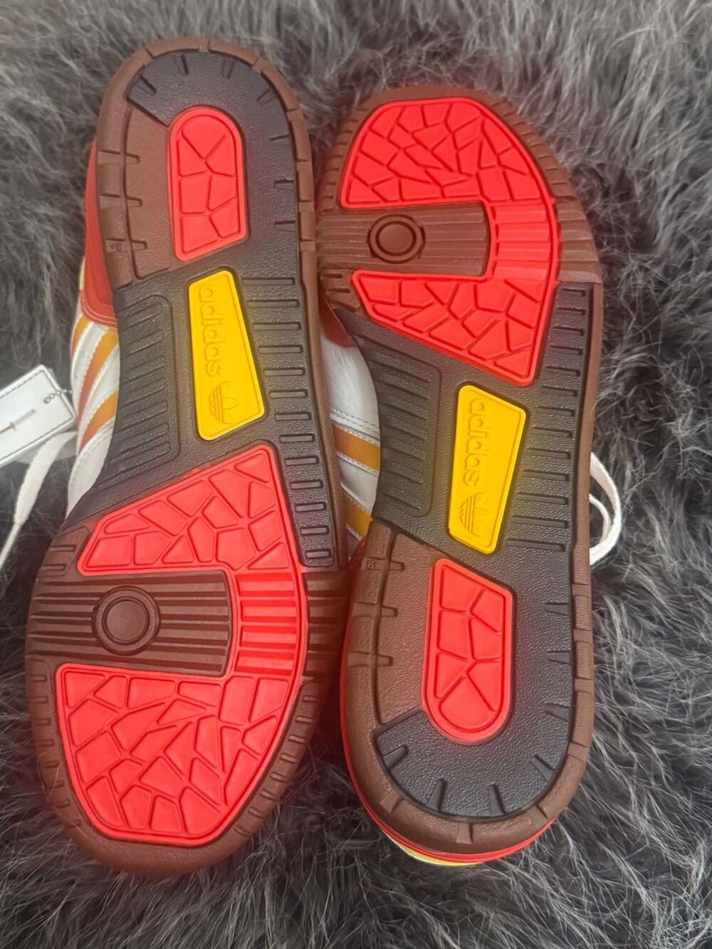 Adidas Size 9 Demon Slayer Rivalry Low Rengoku - Picture 9 of 14